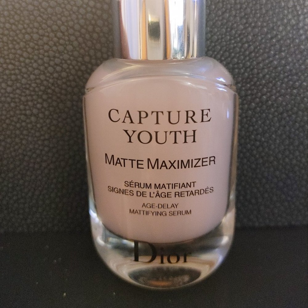 COPY - Brand New without Box Matte Maximizer Age-Delay Mattifying Serum